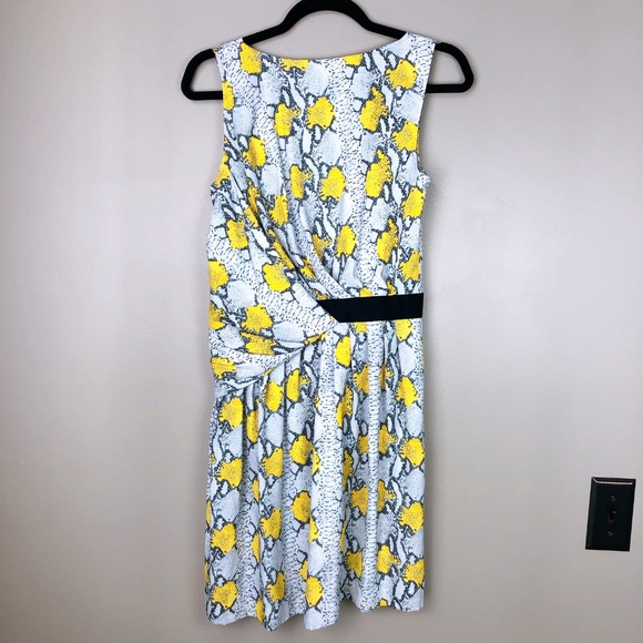 💛 Rachel Roy Ruched Dress 💛 - Picture 5 of 6